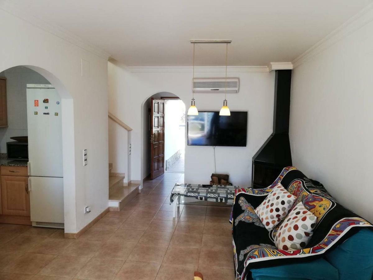 Villa Rosario L' Escala Esterno foto
